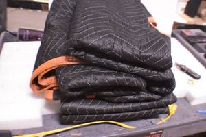 lot 36 image: MOVING BLANKETS