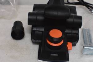 lot 43 image: WEN 6534 8-Amp 4-38-Inch Electric Hand Planer