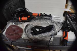 lot 53 image: WEN 6369 Variable Speed 5-Amp Drywall Sander with 15-Foot Hose