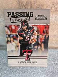 lot 199 image: 2017 Contenders Draft Passing Grades Patrick Mahomes Rookie #5