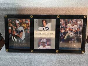 lot 189 image: (3) 2000 UD Legends Dallas Cowboys Cards in Holder