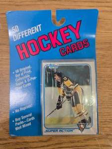 lot 294 image: 50 Different 1980s Hockey Cards Sealed RARE