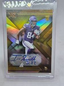 lot 260 image: 2019 Panini XR Gold Autograph Irv Smith Jr. Rookie #132