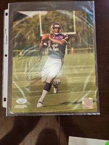 lot 83 image: Daunte Culpepper Autographed 8 x 10 Photo With JSA Cert.