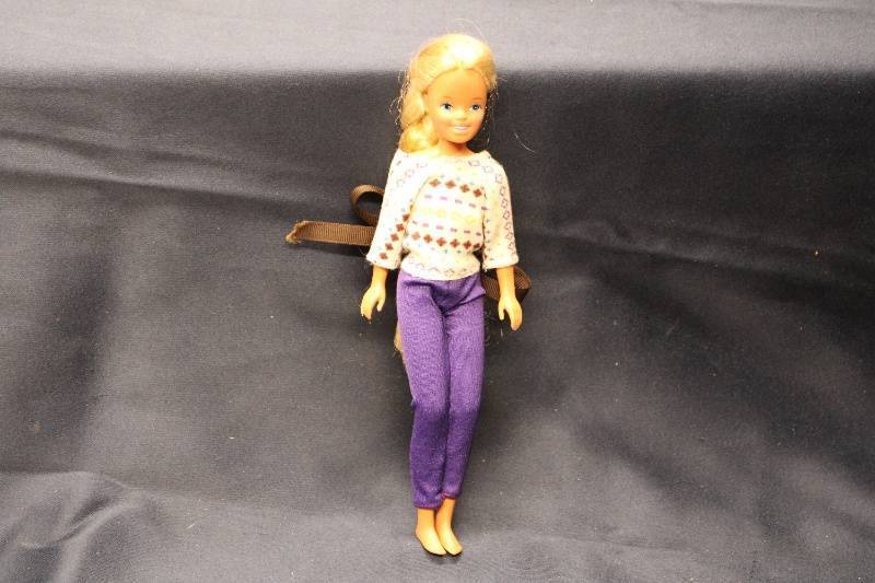 lot P-133 image: Vintage Blonde Doll with Braided Hair and Patterned Outfit