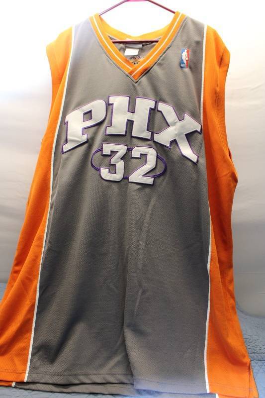 lot P-247 image: Phoenix Suns Amare Stoudemire Jersey - Size 52
