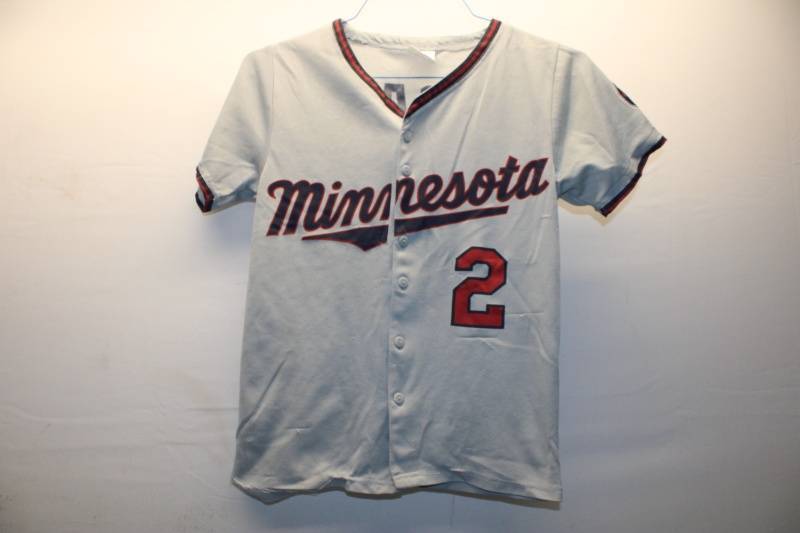 lot P-413 image: Minnesota Twins Youth Jersey - Span #2