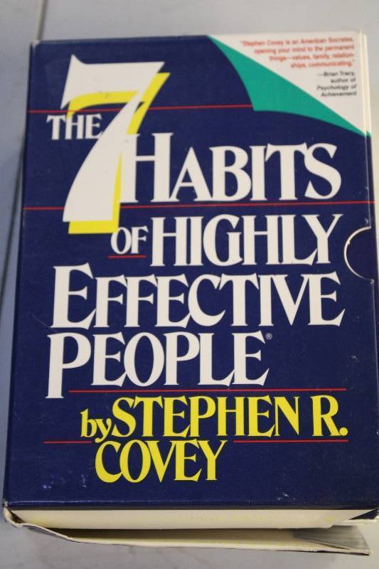 lot P-52 image: Set of 6 Copies of The 7 Habits of Highly Effective People by Stephen R. Covey