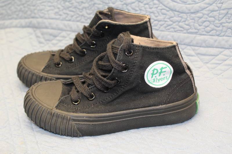 lot N-37 image: PF Flyers Black Canvas High-Top Sneakers Size 12.5 Y