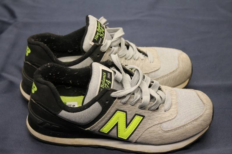 lot N-53 image: Used New Balance 574 Sneakers in Grey and Neon Green - Size 10