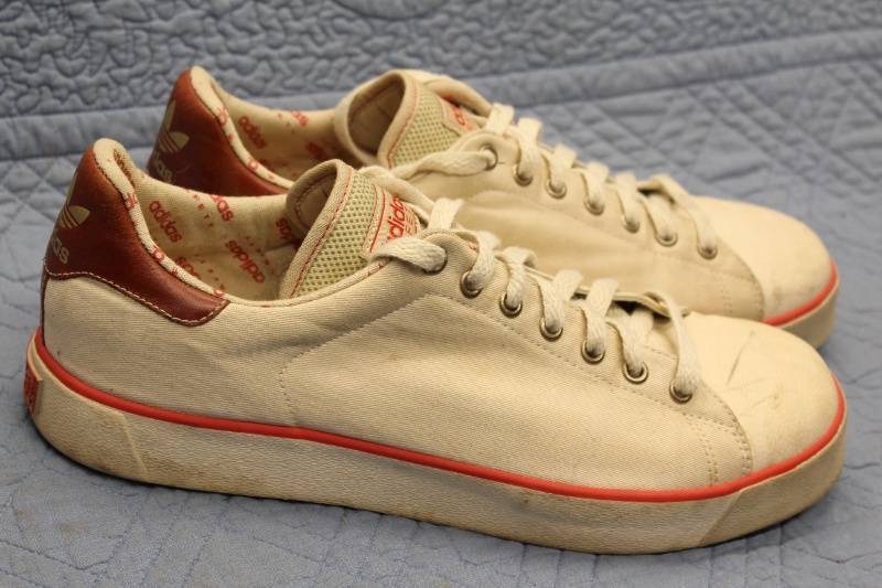 lot N-69 image: Used Adidas Safety Sneakers Size 11.5