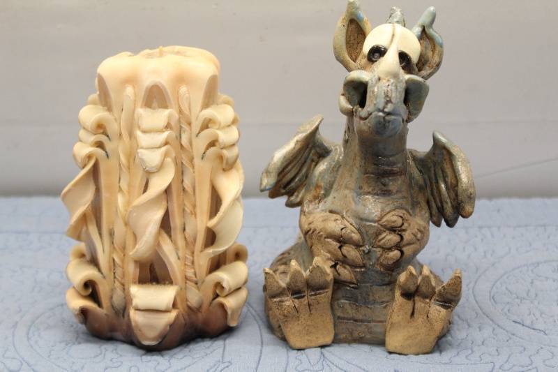 lot N-187 image: Unique Artistic Candle Holder and Dragon Figurine Set