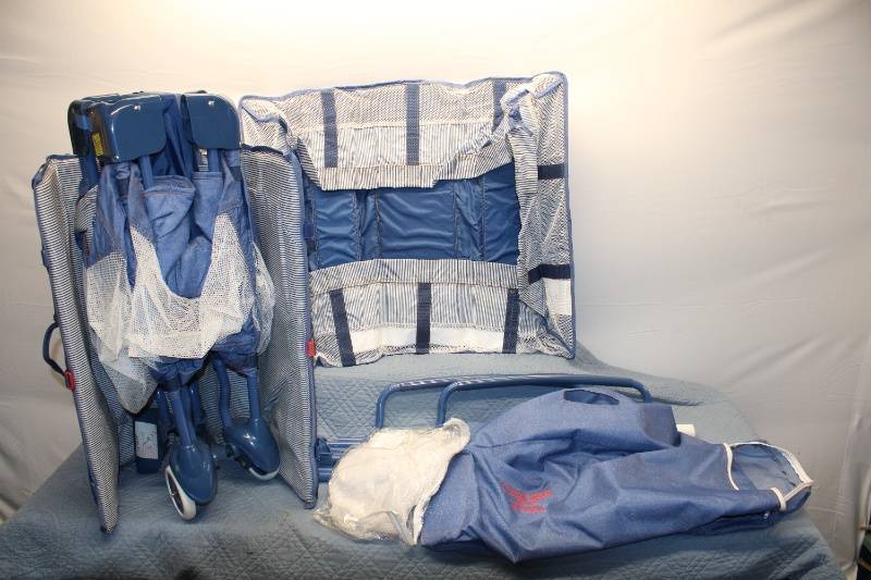 lot N-3 image: OshKosh Bgosh by Evenflo Portable Folding Playpen