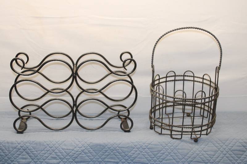 lot 706 image: Set of 2 Vintage Black Metal Wire Holders - Decorative Organizer and Basket