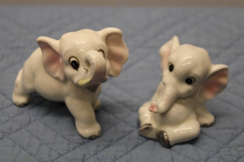 lot A-3 image: Vintage Porcelain Elephant Salt and Pepper Shakers