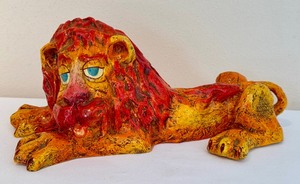 lot 233 image: Vintage Mid Century Colorful Lion Figurine