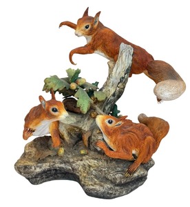 lot 165 image: Vintage Boehm Porcelain Limited Edition Squirrel Figurine