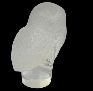lot 170 image: Lalique Crystal Owl Figurine