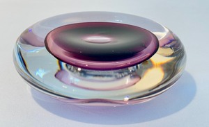 lot 81A image: Artisan Crafted Handblown Art Glass Paperweight
