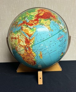 lot 183 image: Vintage 16 Inch Weber Costello Tri-Graphic Globe