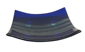 lot 182 image: Handblown Art Glass Curved Dish  Trivet