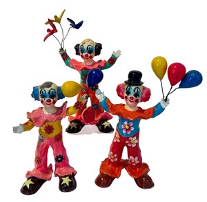 lot 236 image: Vintage Folk Art, Paper Mache Clowns