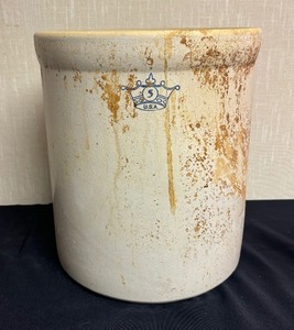 lot 189 image: Vintage Robinson Ransbottom 5 Gallon Crock