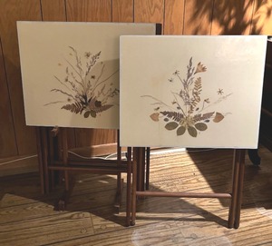 lot 251 image: Four Vintage Tray Tables