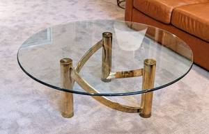 lot 37 image: Mid Century Modern Round Brass and Glass Coffee Table