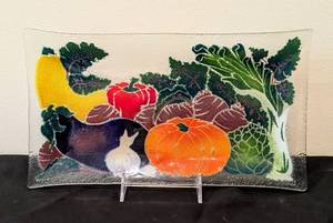 lot 320H image: Peggy Karr Fused Glass Veggie Plate