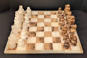 lot 142 image: Marble and Onyx Chess Set