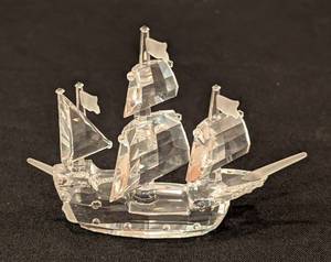 lot 334 image: Swarovski Crystal Santa Maria Ship