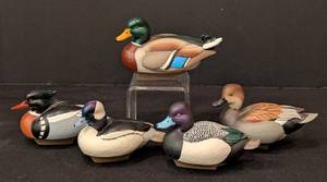 lot 341 image: Ducks Unlimited Miniature Decoys