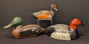 lot 343 image: Assorted Decorative Duck Decoys