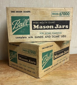 lot 520 image: 24 New Wide Mouth Quart Mason Jars