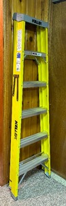 lot 538 image: Keller 6 Foot Ladder Model 776