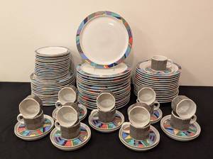 lot 405 image: Rosenthal Scenario Metropol Dish Set