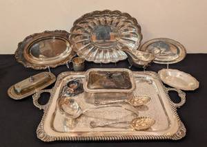 lot 298 image: Assorted Vintage Silver Plated Servingware