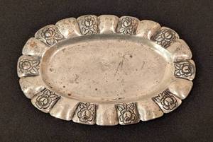 lot 299 image: Sanborns Mexico Small Sterling Silver Dish