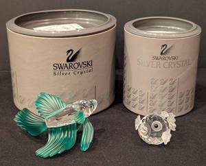 lot 431 image: Swarovski Crystal Fish Figurines