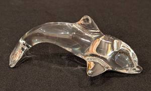 lot 437 image: Daum France Crystal Dolphin