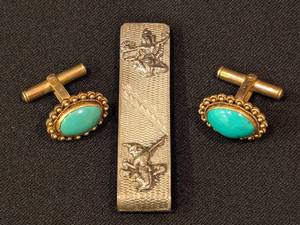 lot 441 image: Vintage Sterling Silver Cufflinks and Money Clip