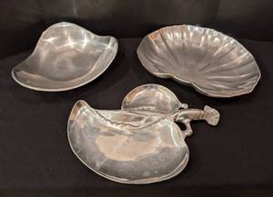 lot 447 image: Pewter and Aluminum Servingware