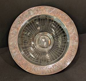 lot 465 image: Beautiful Sterling Silver Rimmed Etched Glass Bowl