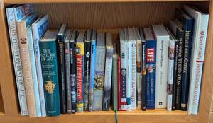 lot 181H image: Assorted Art and History Books