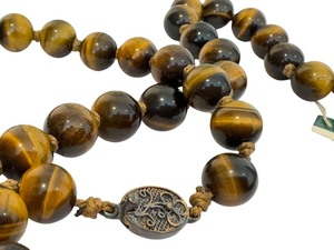 lot 393 image: Vintage Beaded Chinese Tigers Eye Necklace with Silver Clasp