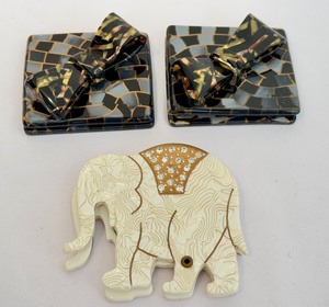 lot 390 image: Three Beautiful Decorative Compact Mirrors