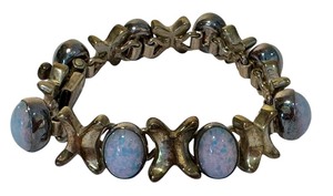 lot 53 image: Beautiful Opal and Sterling Silver Bracelet