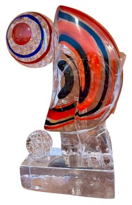 lot 82B image: Large Robert Wilson Art Glass Sculpture with Lighted Stand
