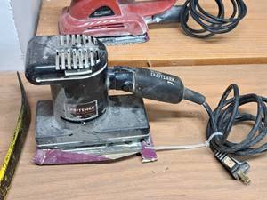 lot 38 image: Sears Craftsman 15-HP 13 sheet Finishing Sander